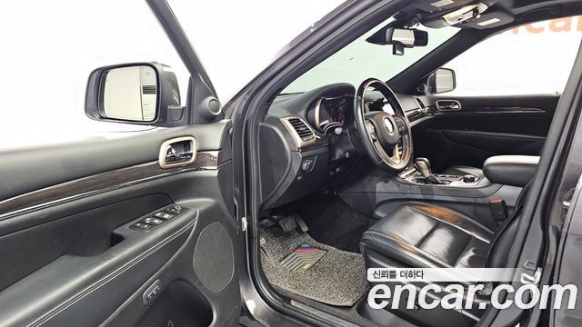 Jeep Grand Cherokee 3.0 Diesel Overland WK2 2016 — фото 10