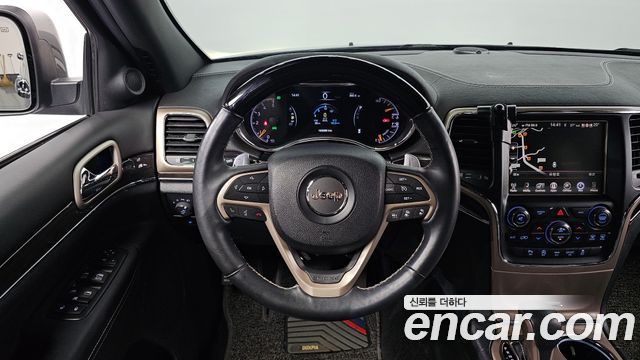 Jeep Grand Cherokee 3.0 Diesel Overland WK2 2016 — фото 14