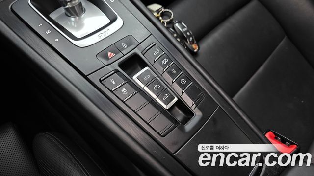 Porsche 911 Carrera 4 GTS Cabriolet 991 2018 — фото 18