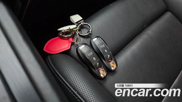 Porsche 911 Carrera 4 GTS Cabriolet 991 2018 — фото 19