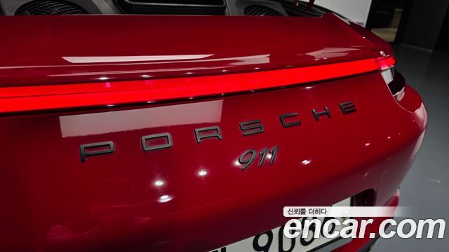Porsche 911 Carrera 4 GTS Cabriolet 991 2018 — фото 33