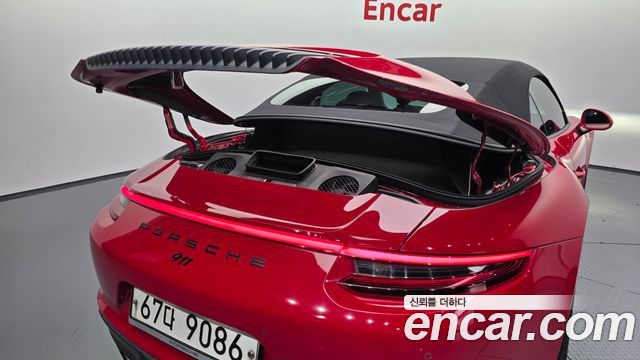 Porsche 911 Carrera 4 GTS Cabriolet 991 2018 — фото 34