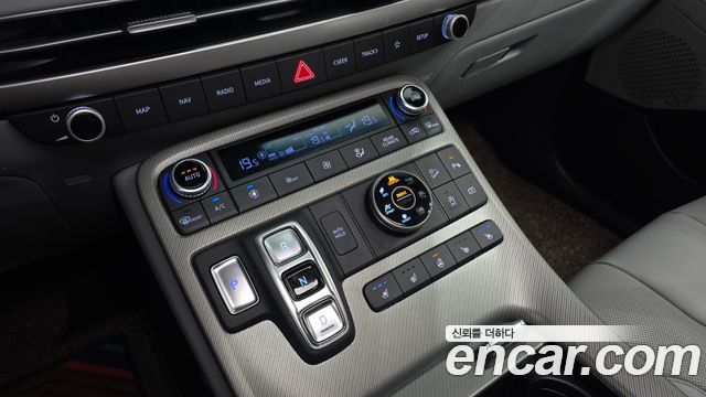 Hyundai Palisade Diesel 2.2 4WD Le Blanc 2024 — фото 9