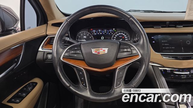 Cadillac XT5 3.6 Platinum 2017 — фото 13
