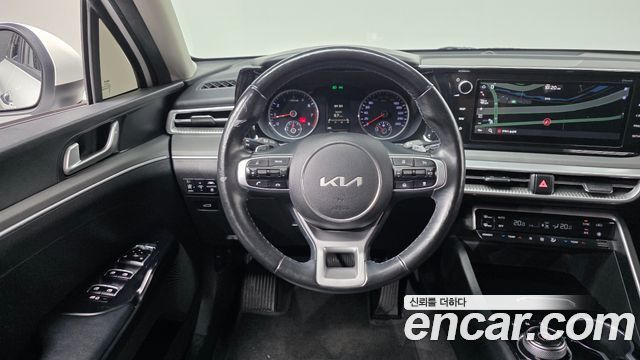 Kia K5 (III) 2.0 Trendy 2022 — фото 13