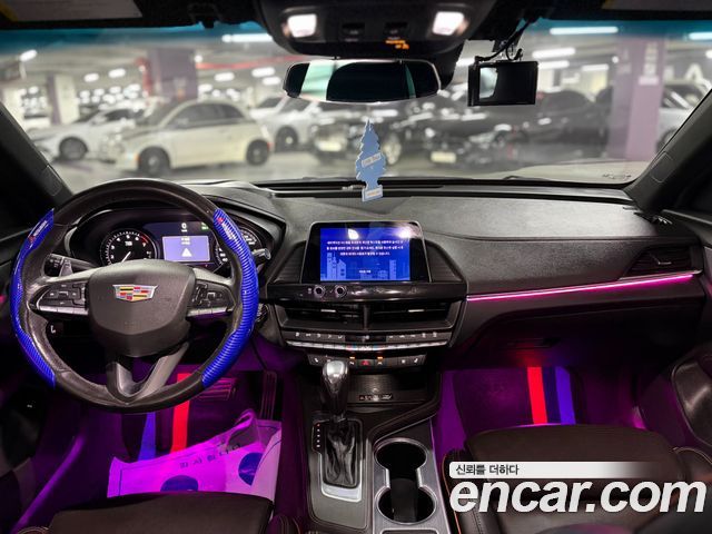 Cadillac CT4 2.0 Sport 2020 — фото 7