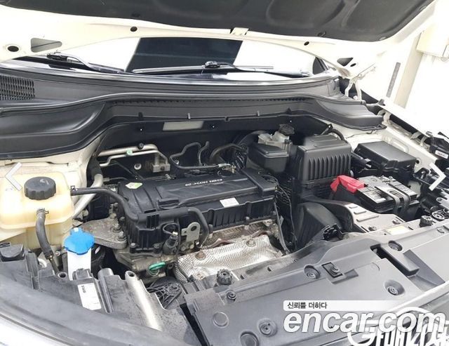 KG Mobility (SsangYong) Tivoli VX 2WD 2015 — фото 6