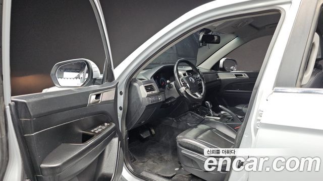 KG Mobility (SsangYong) Rexton Sports Diesel 2.2 2WD Adventure 2018 — фото 10