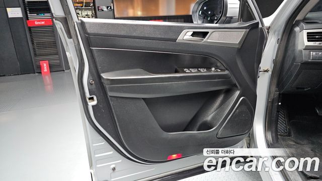 KG Mobility (SsangYong) Rexton Sports Diesel 2.2 2WD Adventure 2018 — фото 24