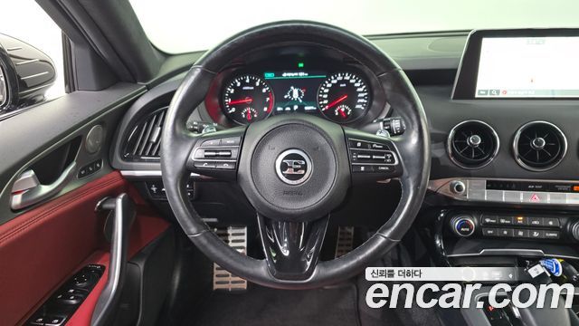 Kia Stinger 2.0 Turbo 2WD Platinum 2020 — фото 13