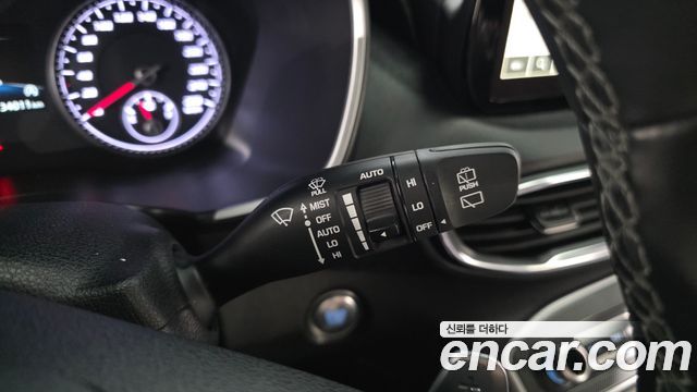 Hyundai Santa Fe Diesel 2.2 2WD Exclusive 2023 — фото 30
