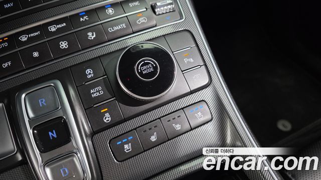 Hyundai Santa Fe Diesel 2.2 2WD Exclusive 2023 — фото 32