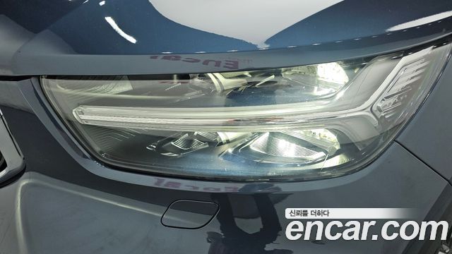 Volvo XC40 B4 Inscription 2021 — фото 28