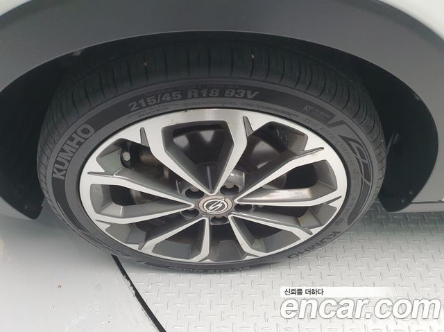 KG Mobility (SsangYong) Tivoli Diesel LX 2WD 2017 — фото 5