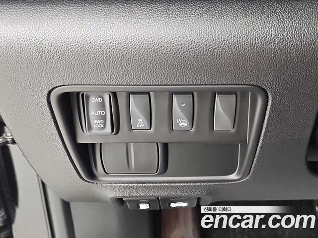 Renault Korea QM6 Diesel 4WD RE Signature 2017 — фото 21