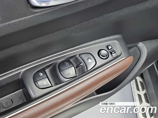 Renault Korea QM6 Diesel 4WD RE Signature 2017 — фото 22