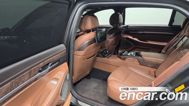 Genesis G90 3.3 T AWD Premium 2021 — фото 12
