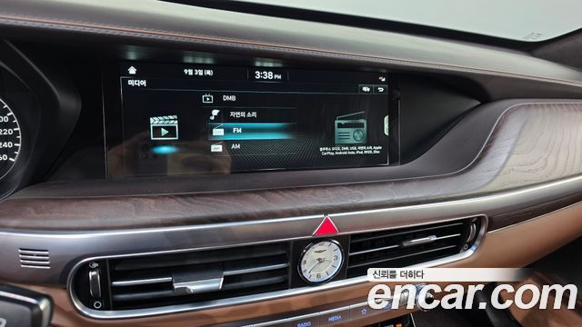 Genesis G90 3.3 T AWD Premium 2021 — фото 15