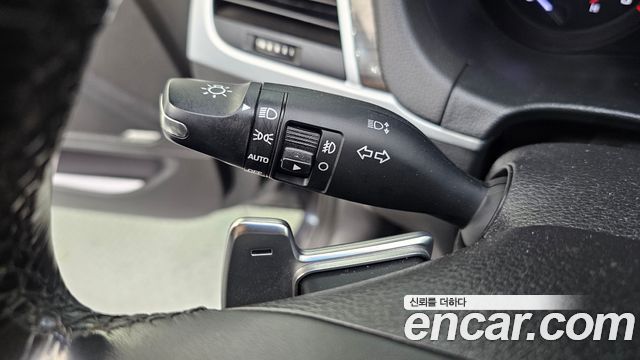 Genesis G80 3.3 GDI AWD Premium Luxury 2018 — фото 19