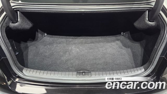Genesis G80 3.3 GDI AWD Premium Luxury 2018 — фото 32