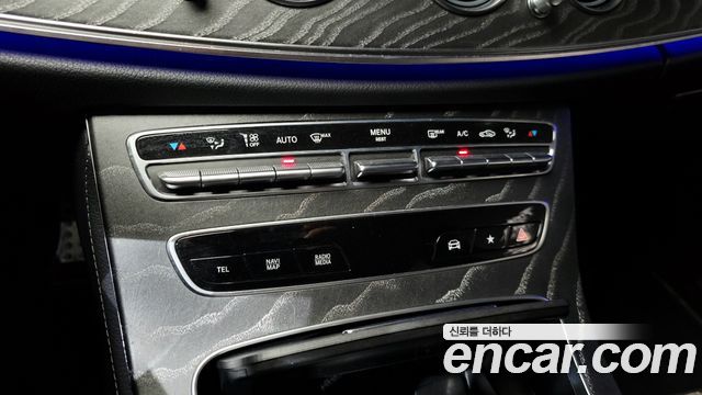 Mercedes-Benz E-Class (W213) E350 4MATIC AMG Line 2021 — фото 35
