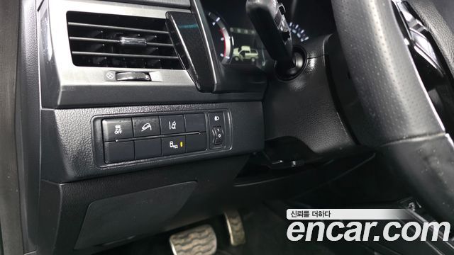 KG Mobility (SsangYong) Rexton Sports Khan Diesel 2.2 4WD Prestige 2021 — фото 18