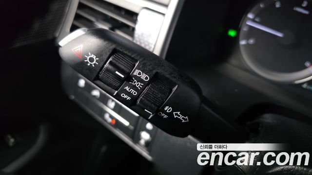 KG Mobility (SsangYong) Rexton Sports Khan Diesel 2.2 4WD Prestige 2021 — фото 28