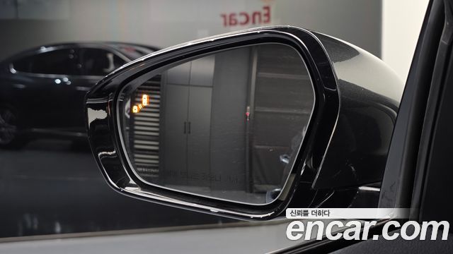 Hyundai Grandeur (IG) 2.4 Premium 2019 — фото 17