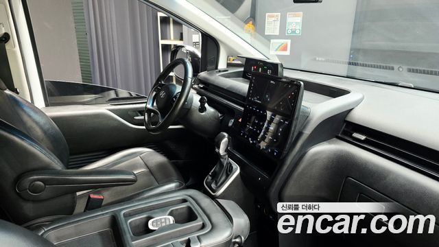 Hyundai Staria Cargo 3-Seater Modern 2022 — фото 19