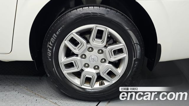 Hyundai Staria Cargo 3-Seater Modern 2022 — фото 21