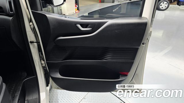 Hyundai Staria Cargo 3-Seater Modern 2022 — фото 25