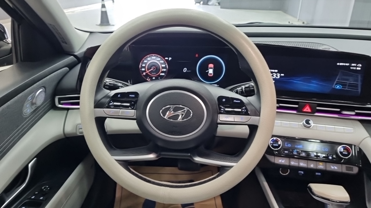 Hyundai Avante (CN7) 1.6 Inspiration 2023 — фото 9