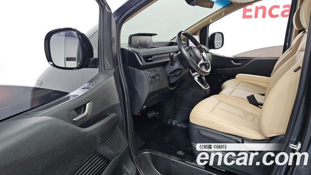 Hyundai Staria Tourer 11-Seater Modern 2023 — фото 10