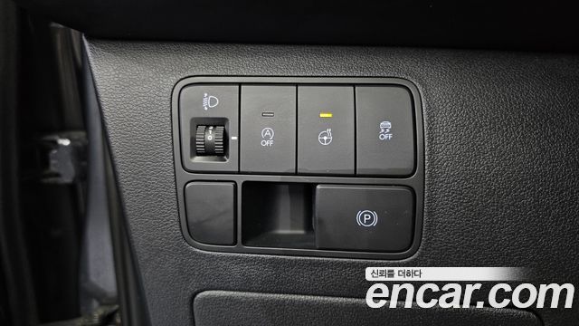 Hyundai Staria Tourer 11-Seater Modern 2023 — фото 14