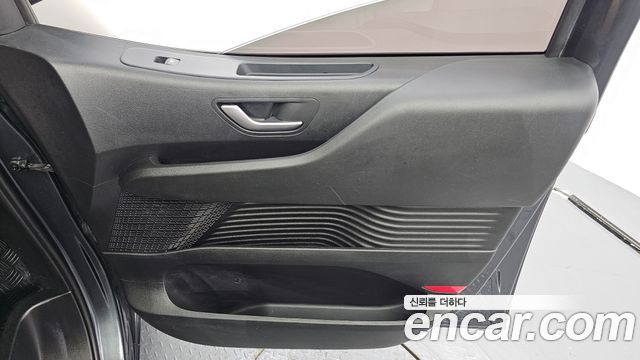 Hyundai Staria Tourer 11-Seater Modern 2023 — фото 25