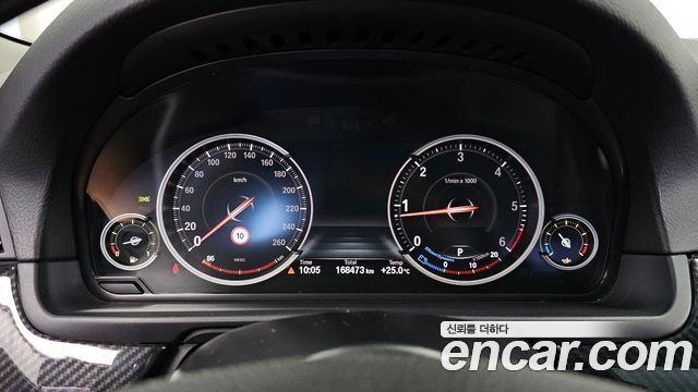 BMW 5 Series (F10) 520d xDrive Luxury Plus 2016 — фото 8