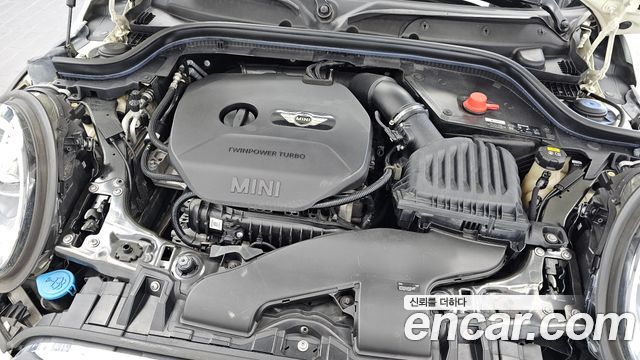 MINI Cooper 5Door HIGH 3rd 2019 — фото 6