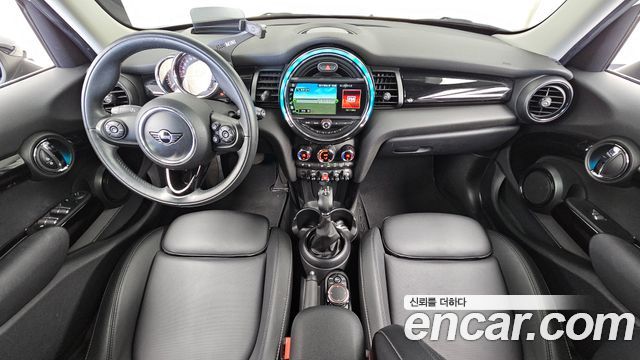 MINI Cooper 5Door HIGH 3rd 2019 — фото 7