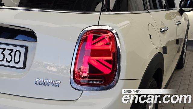 MINI Cooper 5Door HIGH 3rd 2019 — фото 23