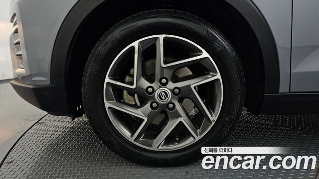 KG Mobility (SsangYong) Very New Tivoli Gasoline 1.5 2WD V7 2023 — фото 5