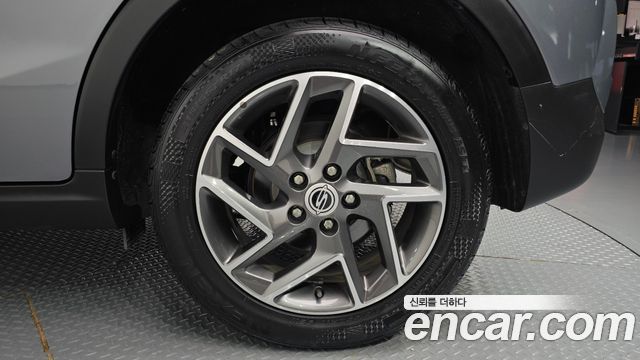 KG Mobility (SsangYong) Very New Tivoli Gasoline 1.5 2WD V7 2023 — фото 21