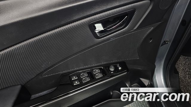KG Mobility (SsangYong) Very New Tivoli Gasoline 1.5 2WD V7 2023 — фото 31