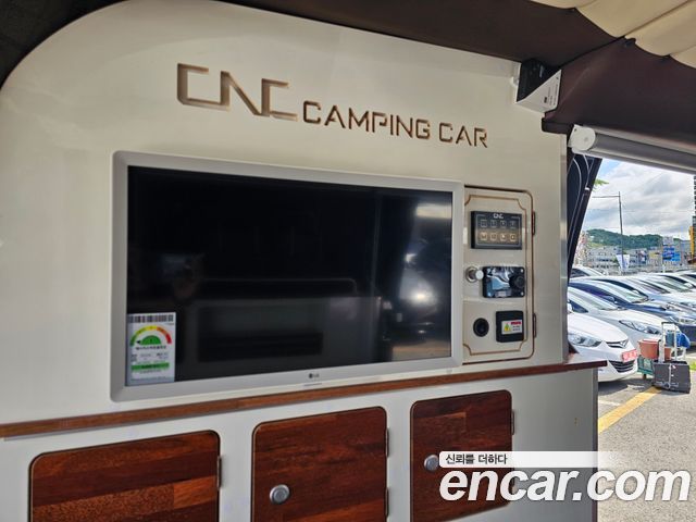 Hyundai Staria L3.5 Camper 2023 — фото 16