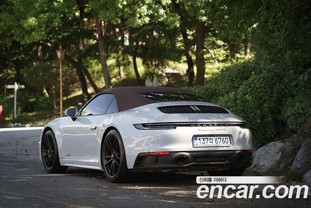 Porsche 911 (992) Carrera 4 GTS Cabriolet 2024 — фото 4