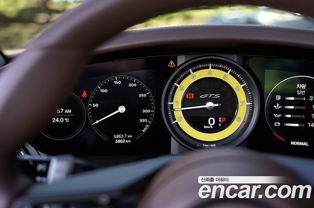 Porsche 911 (992) Carrera 4 GTS Cabriolet 2024 — фото 8