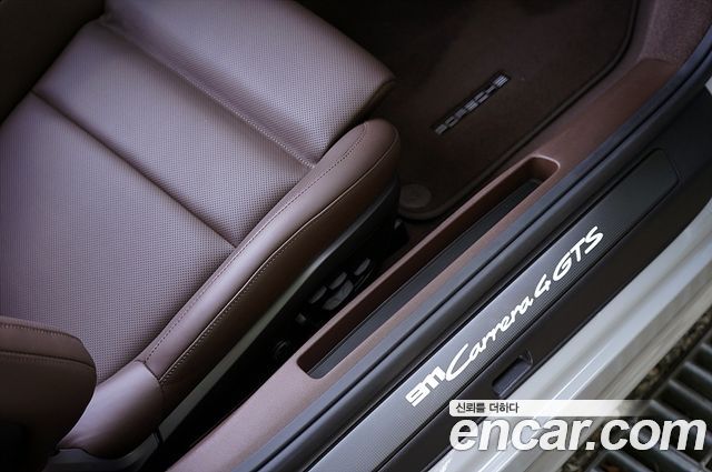 Porsche 911 (992) Carrera 4 GTS Cabriolet 2024 — фото 17