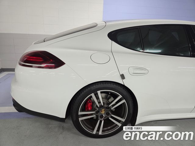 Porsche Panamera 4.8 GTS 970 2014 — фото 2