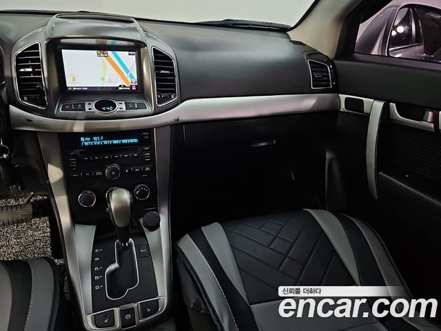 Chevrolet Captiva 2WD LS 2015 — фото 9