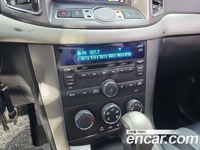 Chevrolet Captiva 2WD LS 2015 — фото 19