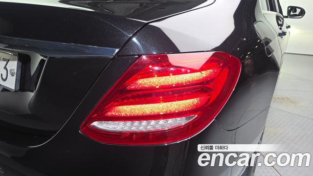 Mercedes-Benz E-Class (W213) E300 Exclusive 2018 — фото 23